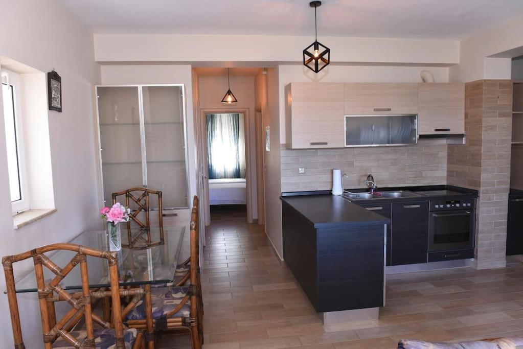 Katerina Luxury Suites Elia  Ngoại thất bức ảnh