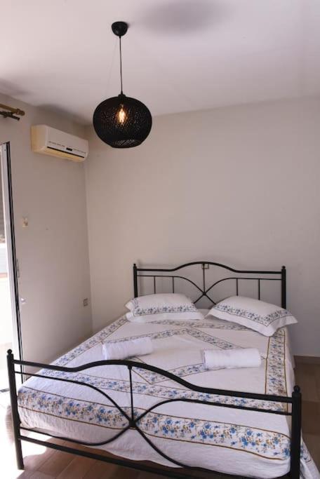 Katerina Luxury Suites Elia  Ngoại thất bức ảnh